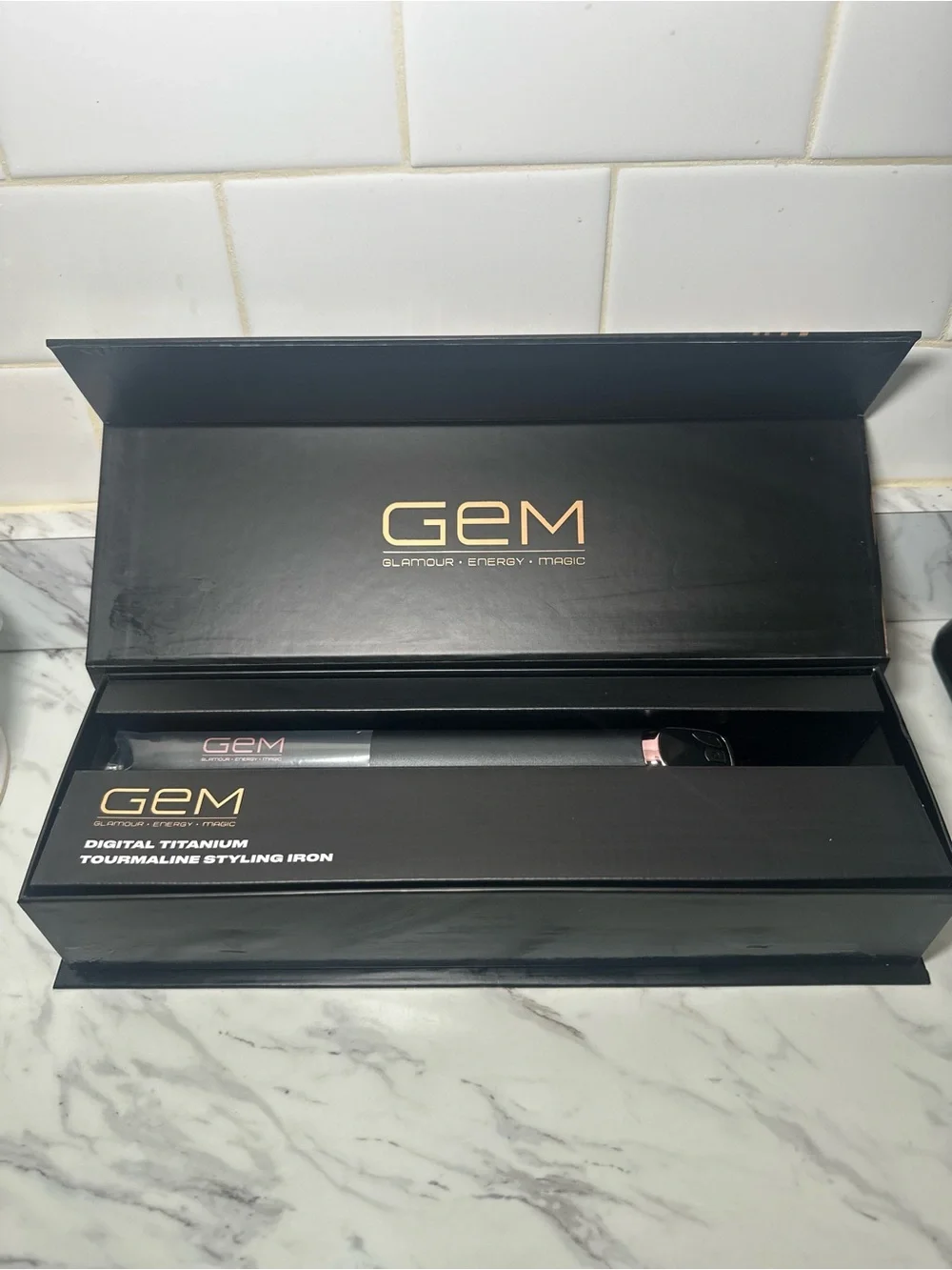 Gem & Harmony Black Hair Straightener with Pink Plates